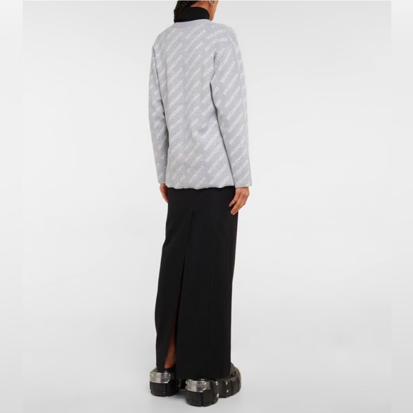 Balenciaga Grey Printed Cardigan Unisex Oversized Size Medium Collection 2022 - Picture 2 of 14